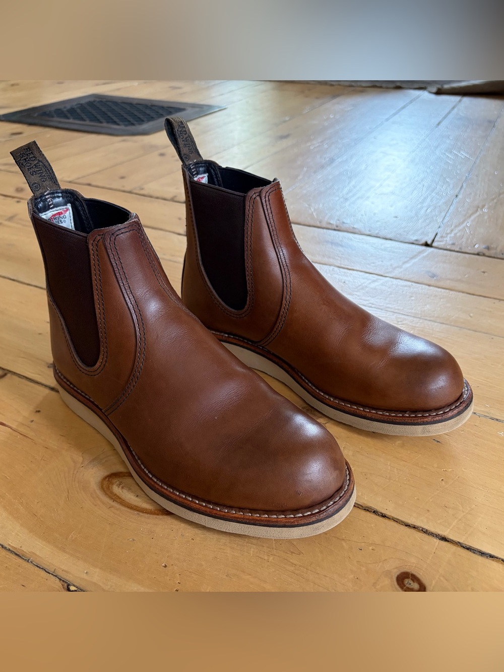 Red Wing Shoes Men's Chelsea Boots - Brown